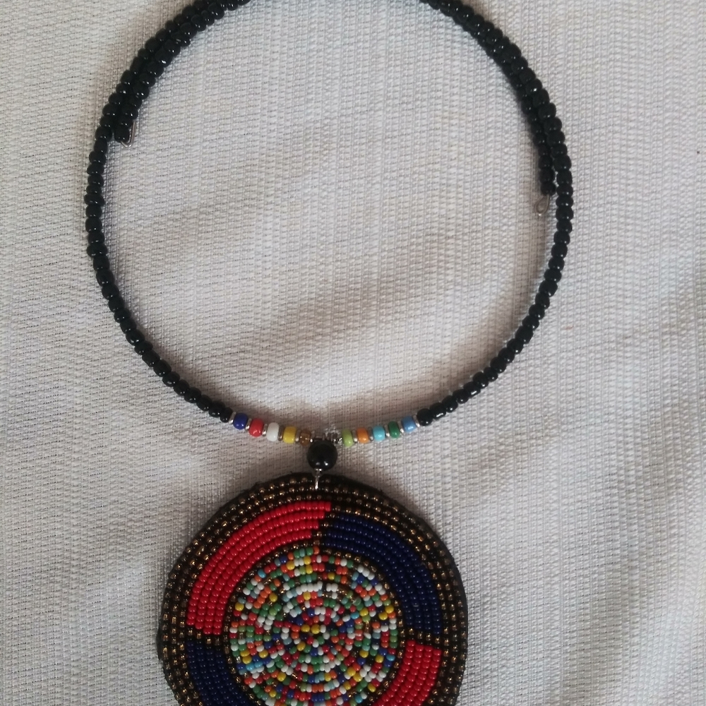 African Handmade Necklace - Picture 4 of 4